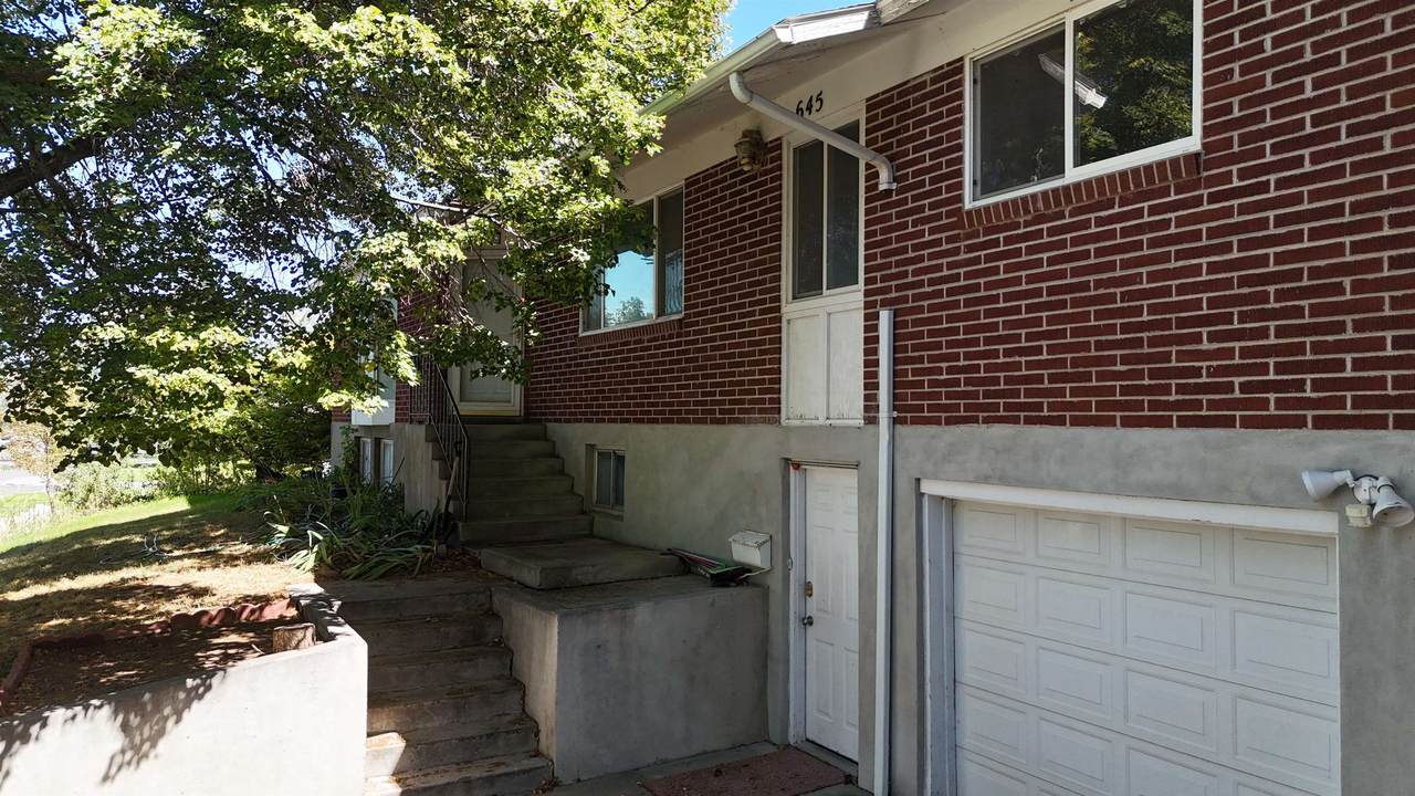 645 Bannock Ave - Photo 1