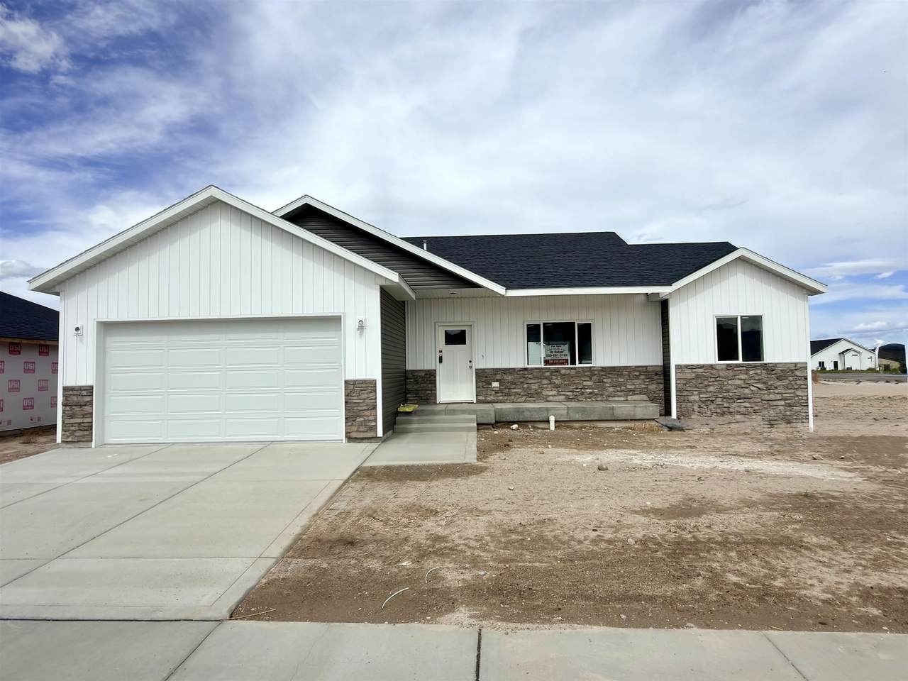 1160 Alpine Dr - Photo 1