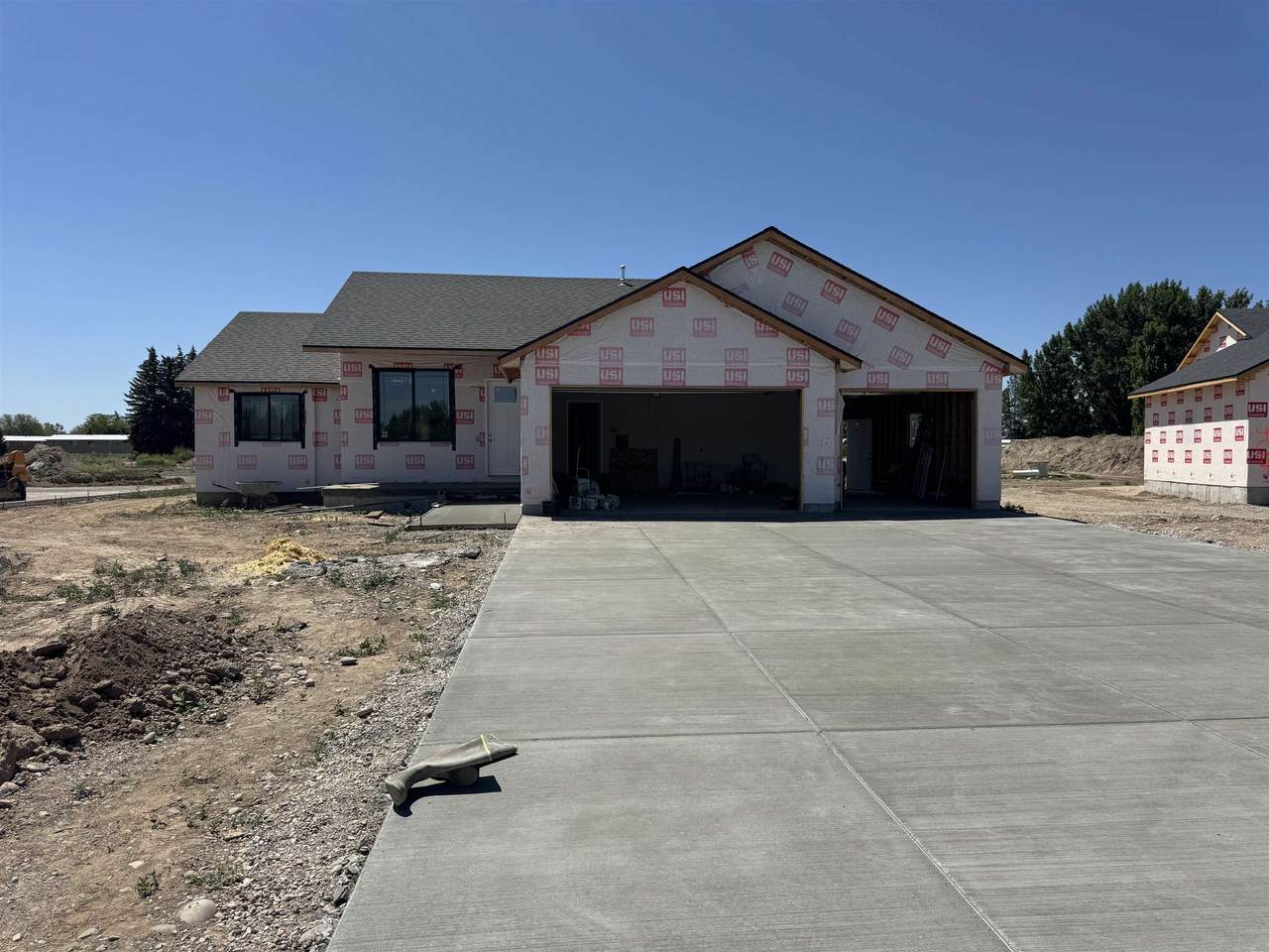402 Kelton Circle - Photo 1