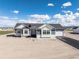 1571 835 E - Photo 1