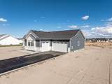 1571 835 E - Photo 3