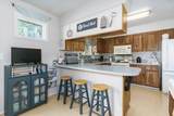 4658 Chateau - Photo 10