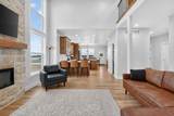 560 Aurora Blvd - Photo 7