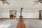 165 900 W - Photo 1