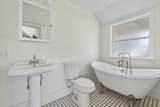 275 Polk St - Photo 16