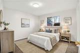 1586 Golden Gate St - Photo 18