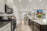 825 Hallmark - Photo 11