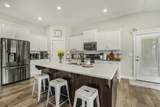825 Hallmark - Photo 8