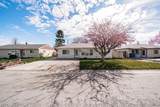 1040 Everett Ave - Photo 2