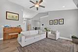 841 Mckay - Photo 5