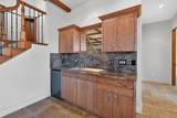 2201 Whitney - Photo 37