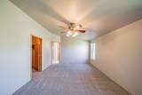 429 400 W - Photo 16