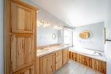 429 400 W - Photo 19