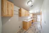 429 400 W - Photo 22