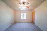 429 400 W - Photo 24