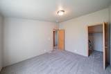 429 400 W - Photo 26