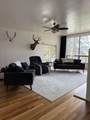 2046 Center - Photo 4