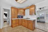 836 Wyeth St - Photo 14