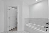 451 Vista - Photo 17