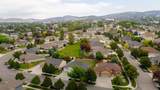 2641 Hillview Dr - Photo 2