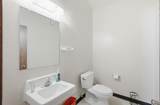 17 Center - Photo 26