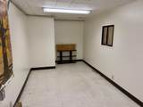 17 Center - Photo 28