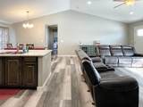 1119 Sweetwater Dr - Photo 12