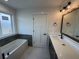317 315 W - Photo 22