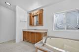 420 Johnson Street - Photo 24