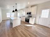 925 Cottage Lane - Photo 9