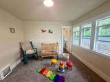 1205 Hayes - Photo 16