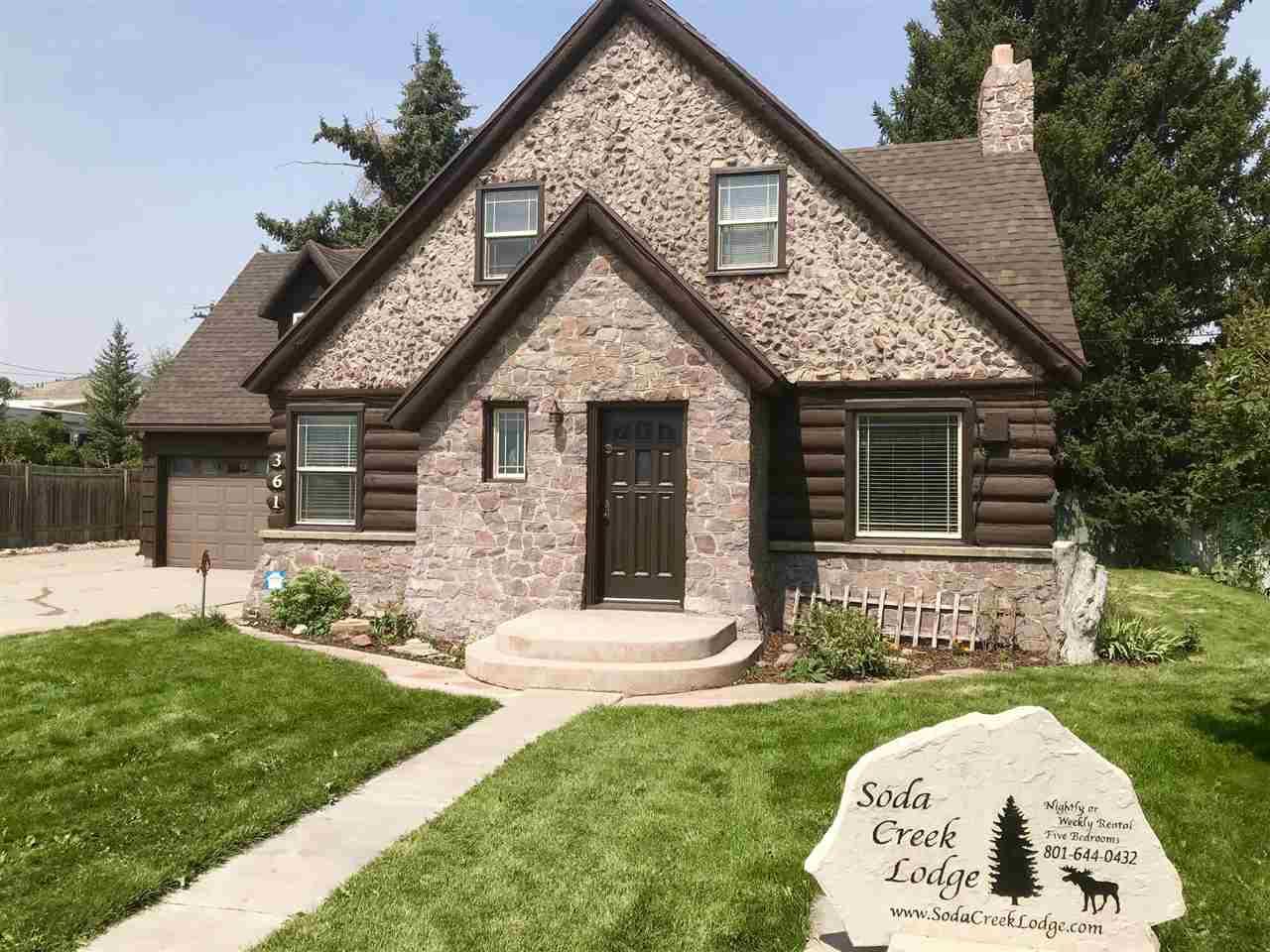 361 Hooper - Photo 1