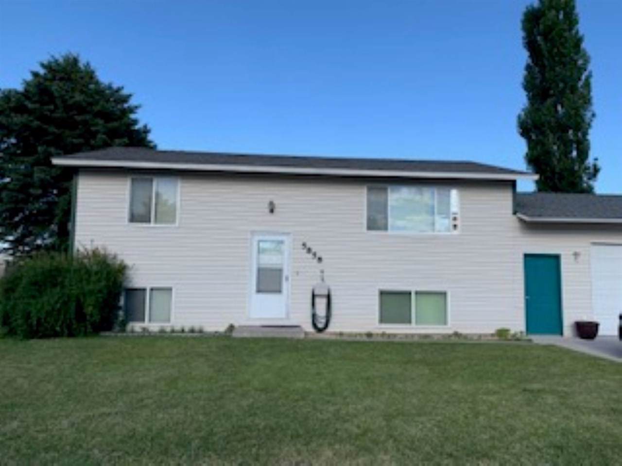 5858 Moses - Photo 1
