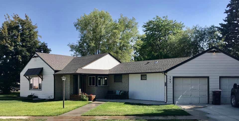 109 Elmore - Photo 1