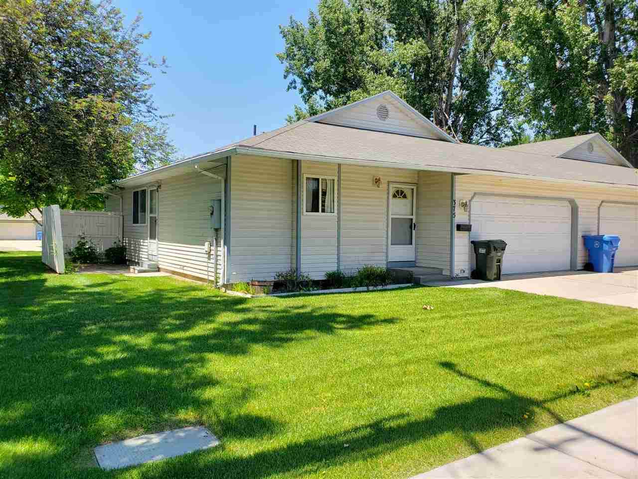 375 Mckinley - Photo 1