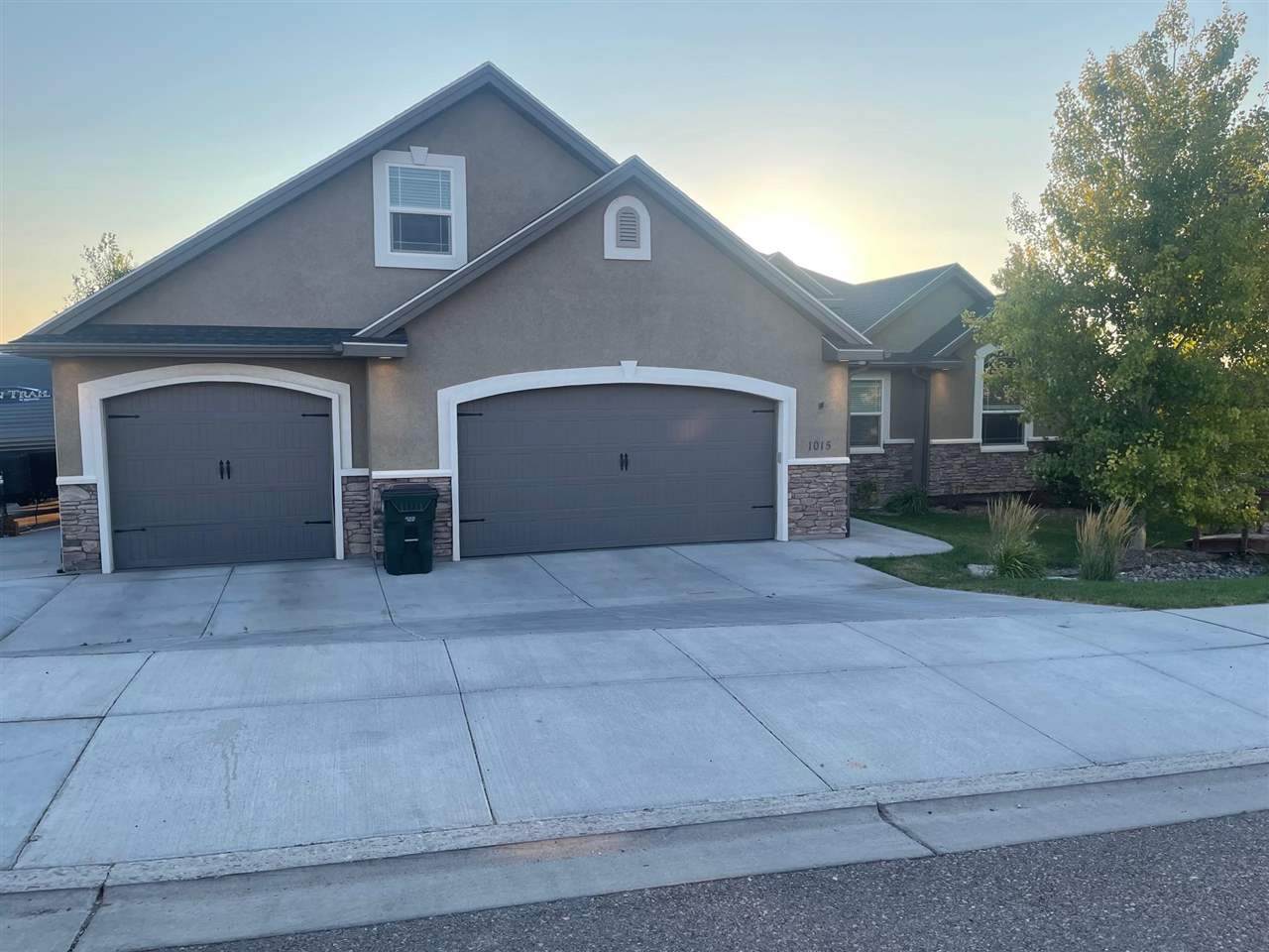 1015 Dolostone Ave - Photo 1