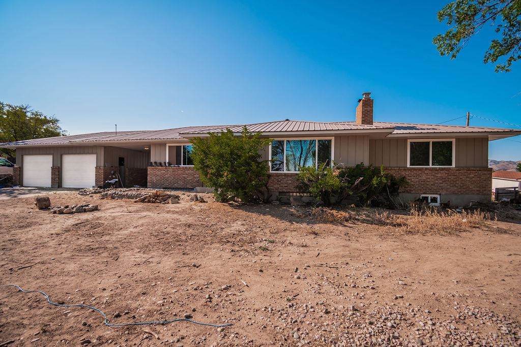 1661 Beth St - Photo 1