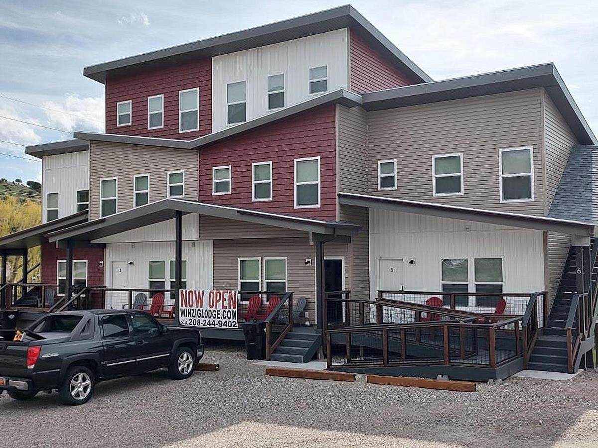 27 4th West - Photo 1