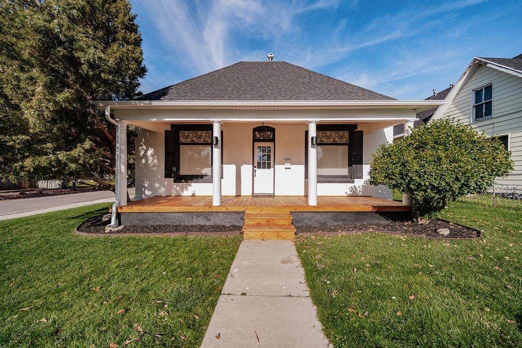 656 Lander St - Photo 1