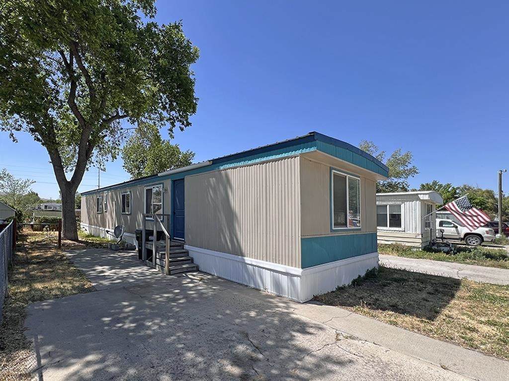 760 Alameda Road #18 - Photo 1