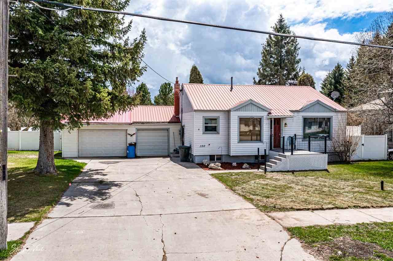 150 3rd S - Photo 1