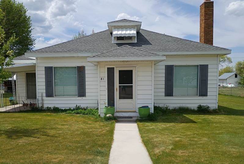 81 3rd St. E. - Photo 1