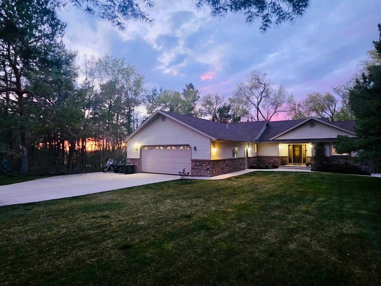 1522 Sod Farm Rd - Photo 1