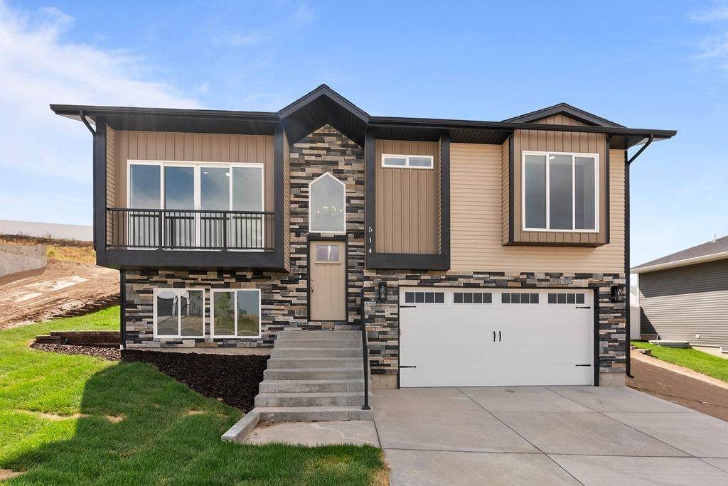 514 Vista Dr - Photo 1