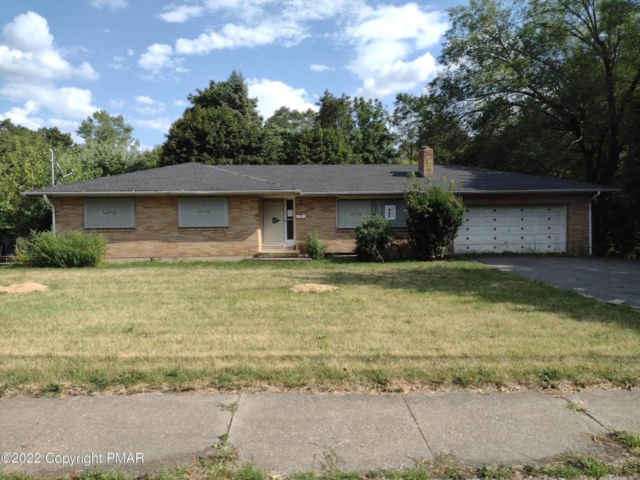 537 Lehigh Ave - Photo 1