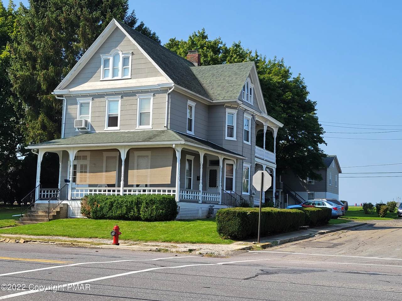 300 9Th St - Photo 1