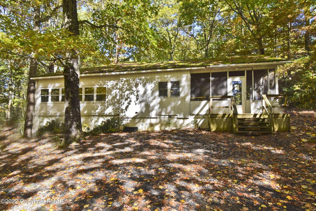 3492 Farview Drive - Photo 1
