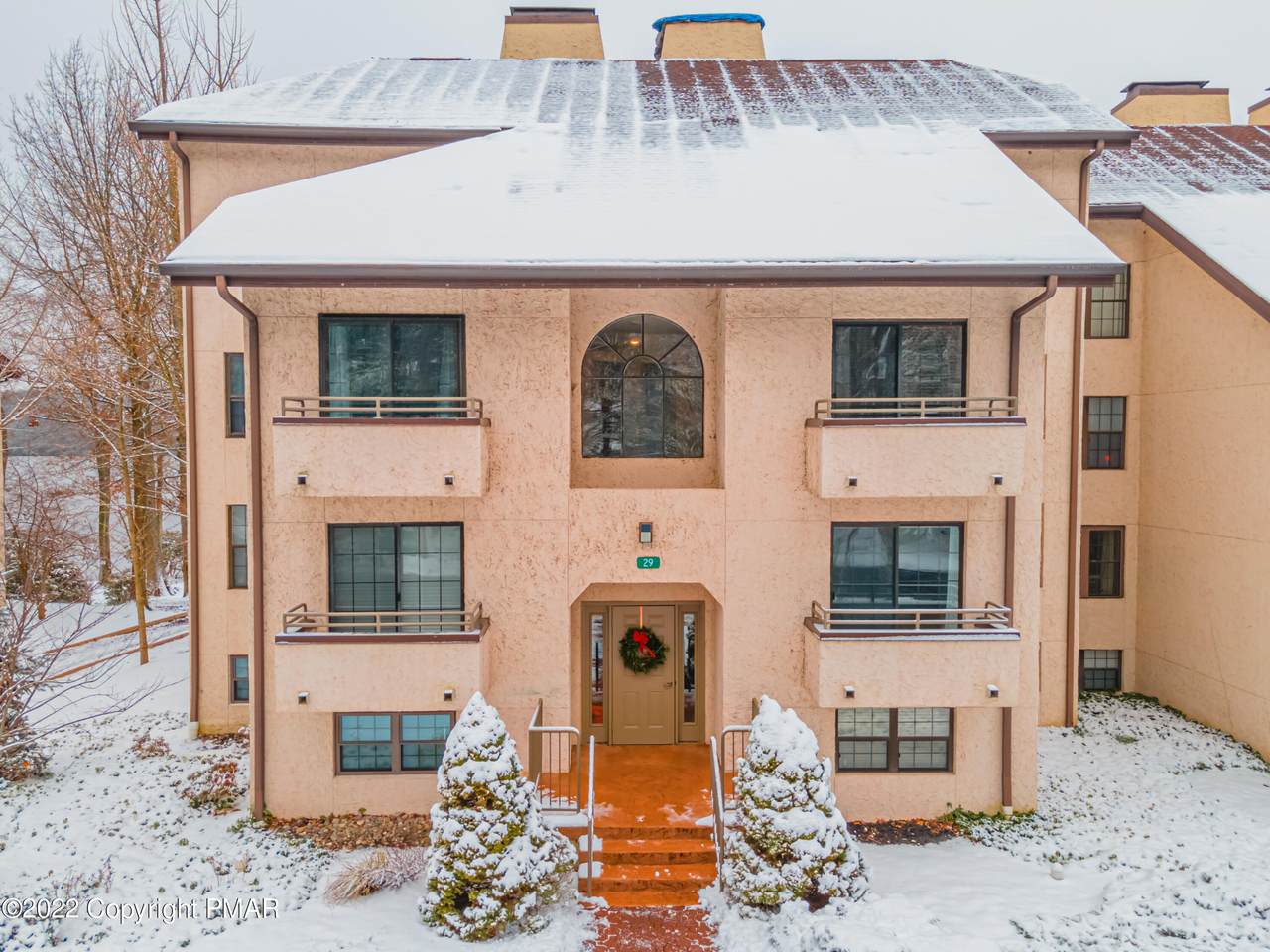 29 Midlake Dr - Photo 1