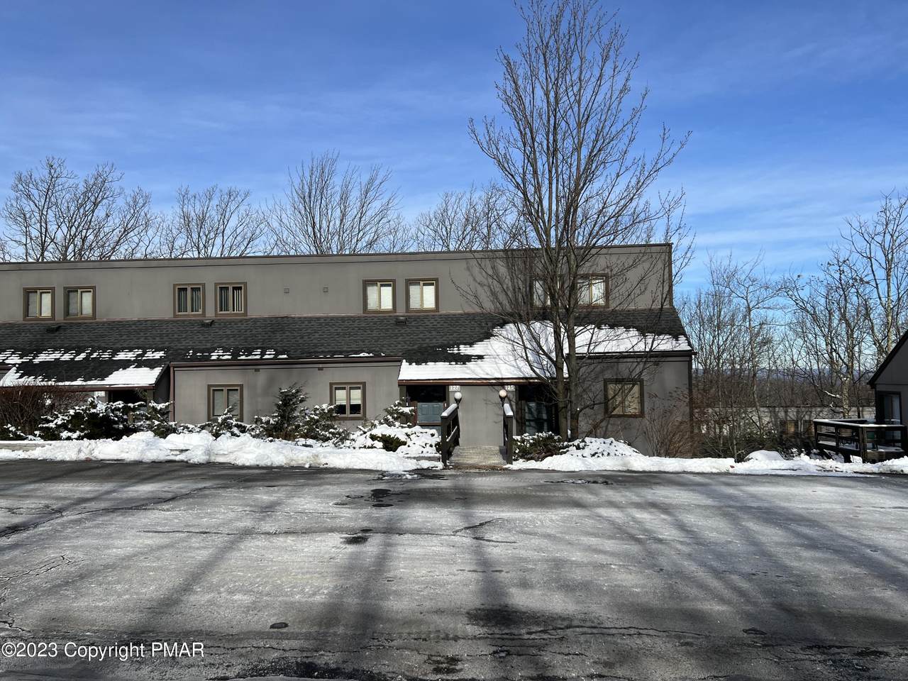 127 Cross Country Ln - Photo 1