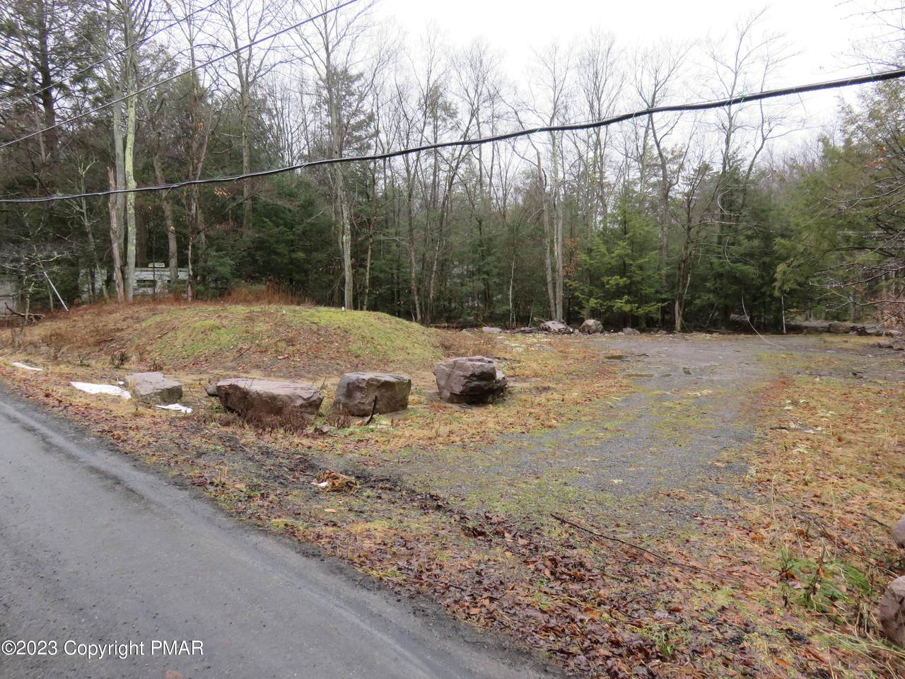 23 Sky Hawk Lane - Photo 1